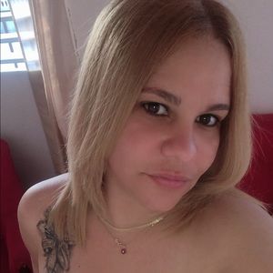 Meet your Posher, Aida